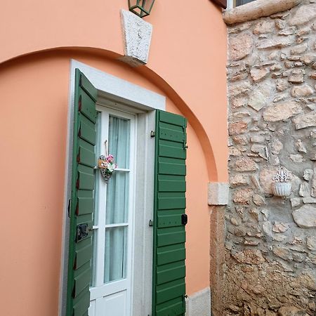 Casa Del Capitello Caprino Veronese Exterior foto